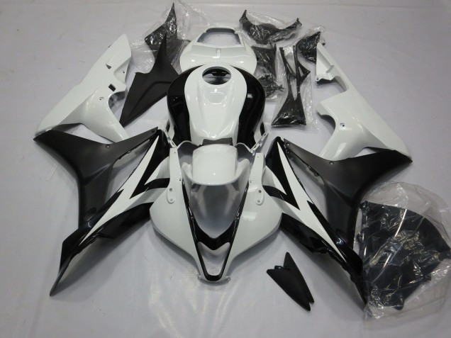 2007-2008 Clean Black and White Honda CBR600RR Fairings for Sale 2007-2008 Clean Black and White Honda CBR600RR Fairings for Sale